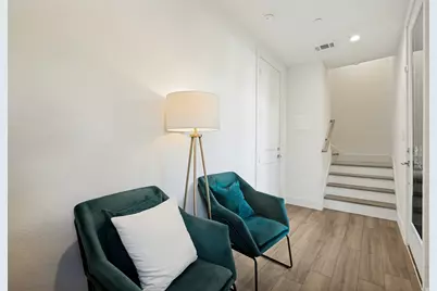 5703 Lindell Avenue #104, Dallas, TX 75206 - Photo 17