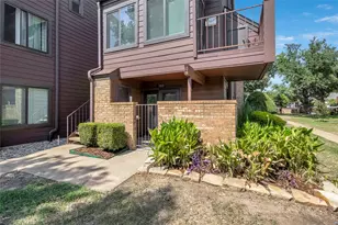 1700 Baird Farm Cir, Arlington, TX 76006 - Photo 13