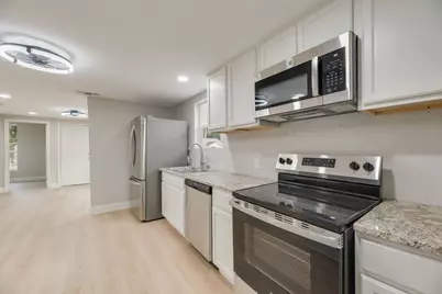 3703 Bertrand Avenue, Dallas, TX 75210 - Photo 9
