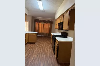 2005 Spring Mills Road, Mesquite, TX 75181 - Photo 5