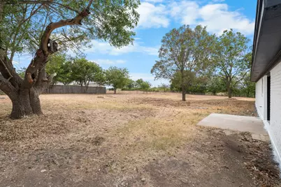 550 Hodge Road, Eddy, TX 76524 - Photo 37