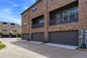 695 Vista Del Lago Dr, Lewisville, TX 75067 - Photo 37
