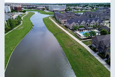 695 Vista Del Lago Drive, Lewisville, TX 75067 - Photo 3