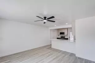 1011 E Alan Ave, Carrollton, TX 75006 - Photo 3