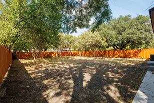 1011 E Alan Ave, Carrollton, TX 75006 - Photo 17
