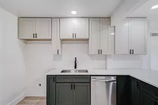 1011 E Alan Ave, Carrollton, TX 75006 - Photo 9
