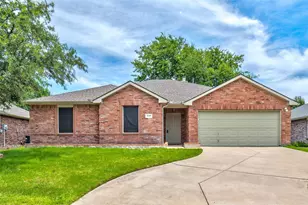 2149 Parkside Dr, Little Elm, TX 75068 - Photo 1