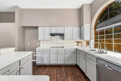 5906 Polo Club Drive, Arlington, TX 76017 - Photo 11