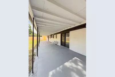 228 Hallbrook Drive, Fort Worth, TX 76134 - Photo 31