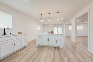 228 Hallbrook Dr, Fort Worth, TX 76134 - Photo 9