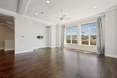 212 Foch Street, Fort Worth, TX 76107 - Photo 3
