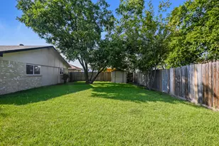 4906 Stagecoach Ln, Garland, TX 75043 - Photo 15