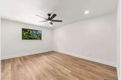 1912 Longmeadow Drive, Arlington, TX 76015 - Photo 17