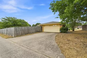 1047 Quail Run, Duncanville, TX 75116 - Photo 31