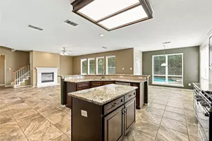 1204 Crestview Dr, Bedford, TX 76021 - Photo 9