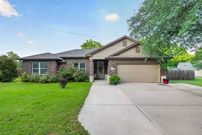 108 McAnear Street, Cleburne, TX 76033 - Photo 1