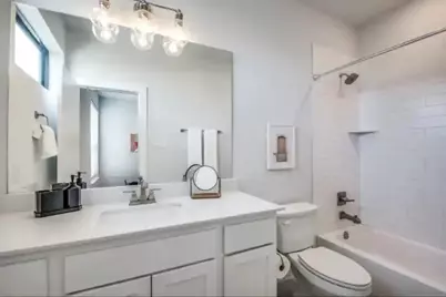 4427 Viburnum, Dallas, TX 75204 - Photo 11