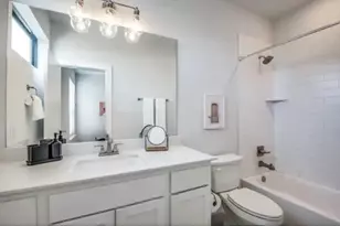 4427 Viburnum, Dallas, TX 75204 - Photo 11