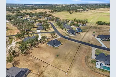 149 Clayton Crossing, Springtown, TX 76082 - Photo 37