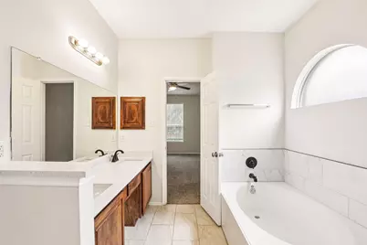 4506 Stirling Drive, Garland, TX 75043 - Photo 17