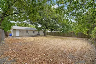 4425 Central Ln, Balch Springs, TX 75180 - Photo 13