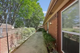 6615 Water Wood Cir, Benbrook, TX 76132 - Photo 29