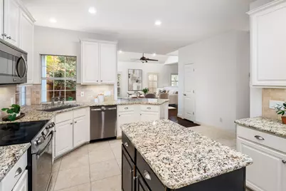 8915 White Pine Lane, Dallas, TX 75238 - Photo 9