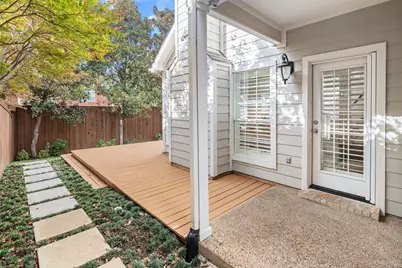 8915 White Pine Lane, Dallas, TX 75238 - Photo 15