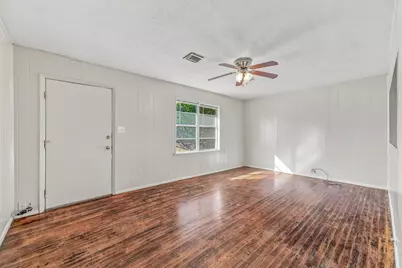 945 W Park Street, Stephenville, TX 76401 - Photo 5