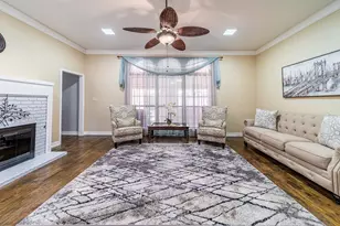 3305 Eisenhower Ln, Plano, TX 75023 - Photo 3