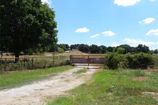 212 Private Rd 114, Covington, TX 76636 - Photo 1