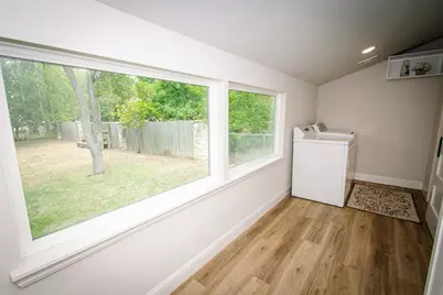 104 S Hawthorne Street, Granbury, TX 76048 - Photo 21
