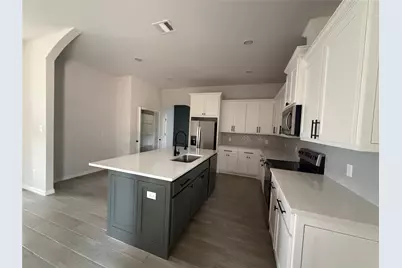 6111 Collins Court, Granbury, TX 76048 - Photo 5