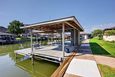 2612 Waters Edge Drive, Granbury, TX 76048 - Photo 31
