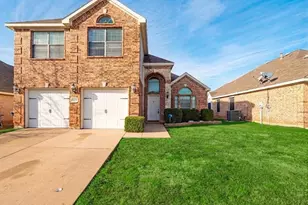 11208 Whispering Brook Ln, Fort Worth, TX 76140 - Photo 1