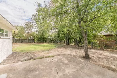 5012 Roxie Street, Haltom City, TX 76117 - Photo 33