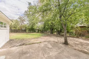 5012 Roxie St, Haltom City, TX 76117 - Photo 33