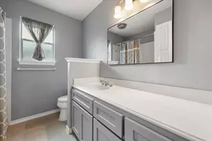 729 NW Charlyne Dr, Burleson, TX 76028 - Photo 27