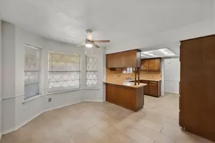 729 NW Charlyne Dr, Burleson, TX 76028 - Photo 13
