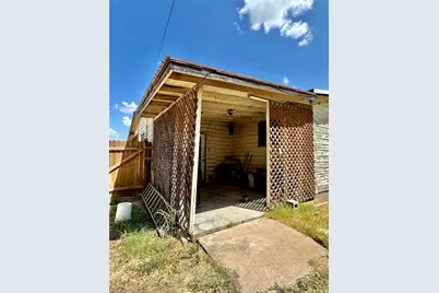 1133 W Parsonage Street, Winters, TX 79567 - Photo 27