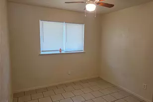 2605 Arlington Ln, Lancaster, TX 75134 - Photo 7