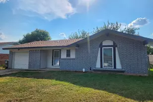 2605 Arlington Ln, Lancaster, TX 75134 - Photo 1