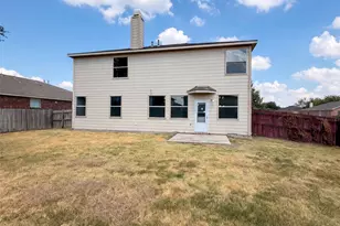 2220 Sumac Dr, Little Elm, TX 75068 - Photo 5