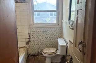 1305 W 11th St, McGregor, TX 76657 - Photo 5