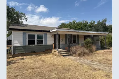 1305 W 11th Street, McGregor, TX 76657 - Photo 1
