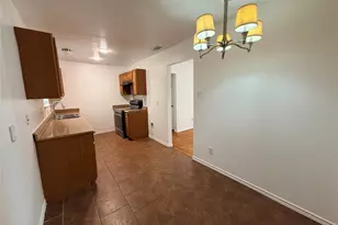 1013 W Tucker Blvd, Arlington, TX 76013 - Photo 9