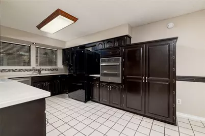 7813 Redwood Court, North Richland Hills, TX 76182 - Photo 15