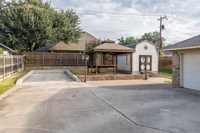 7813 Redwood Court, North Richland Hills, TX 76182 - Photo 31