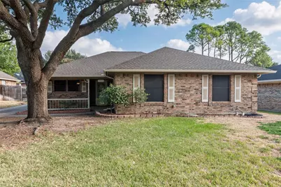 7813 Redwood Court, North Richland Hills, TX 76182 - Photo 3