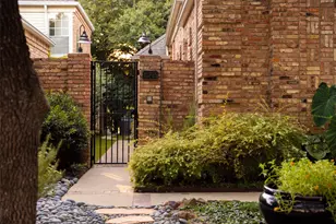 13715 Creekside Pl, Dallas, TX 75240 - Photo 9